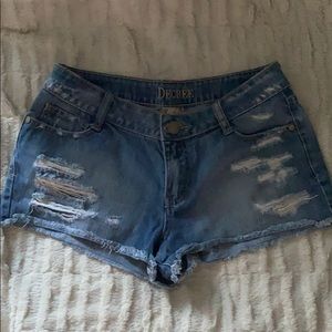 Decree shorts